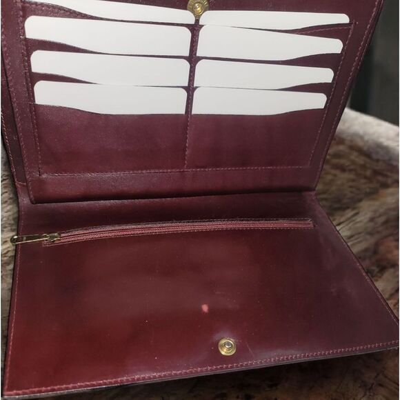 Bally Leather VINTAGE Clutch In Preloved Condition - Picture 4 of 11